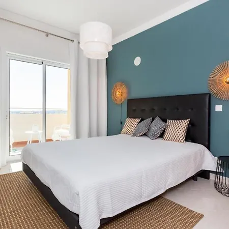 Penthouse Family Espirito Santo